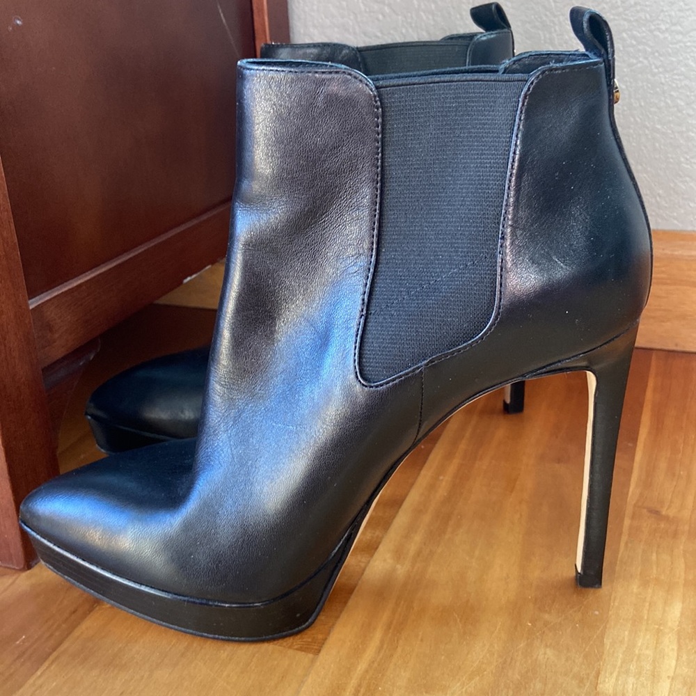 Michael Kors 4 in ankle boot